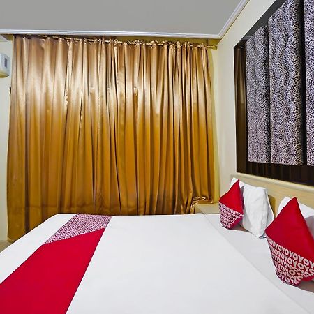 Oyo Life 511 Grace Residence Surabaia Exterior foto
