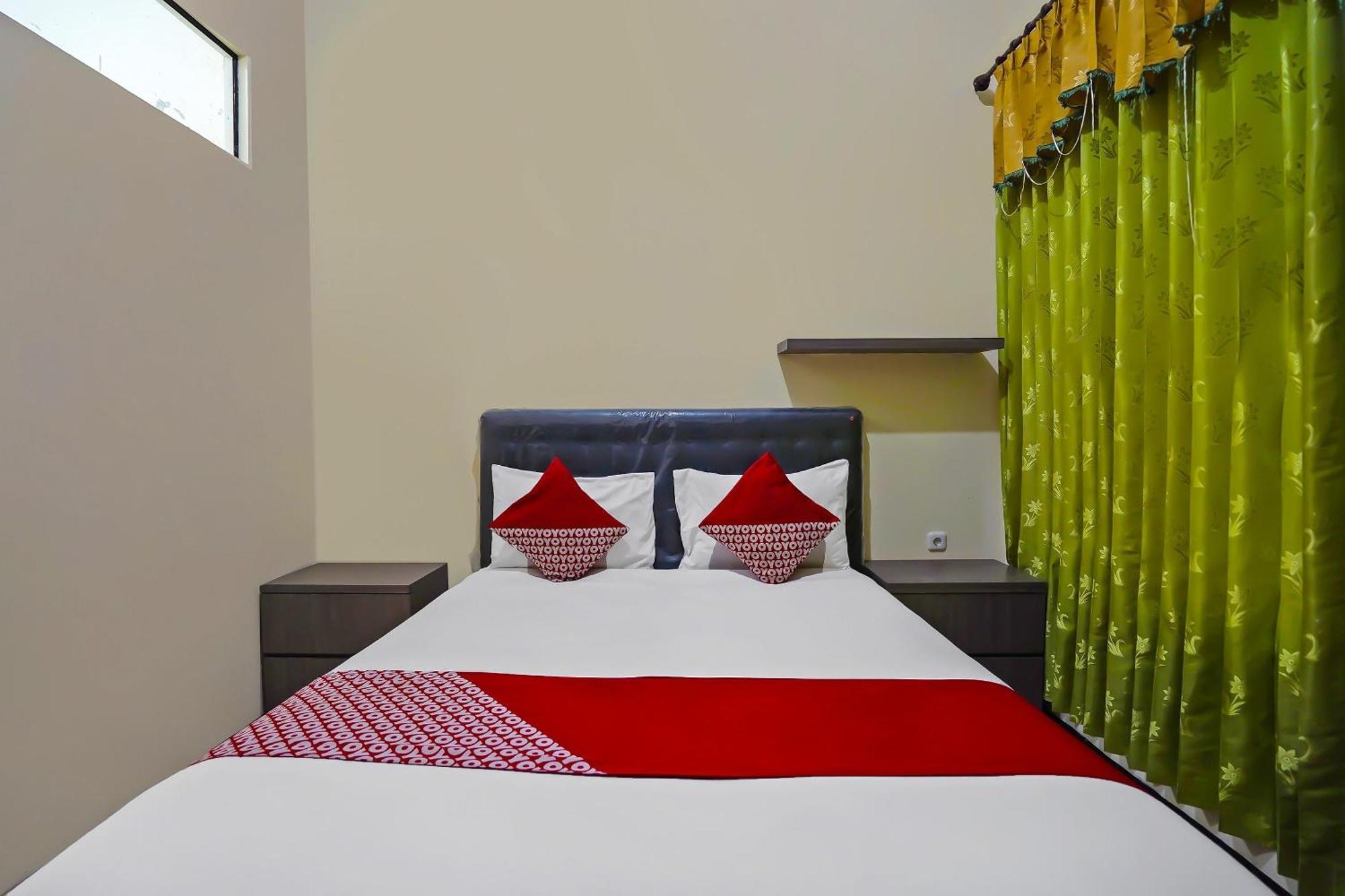 Oyo Life 511 Grace Residence Surabaia Exterior foto