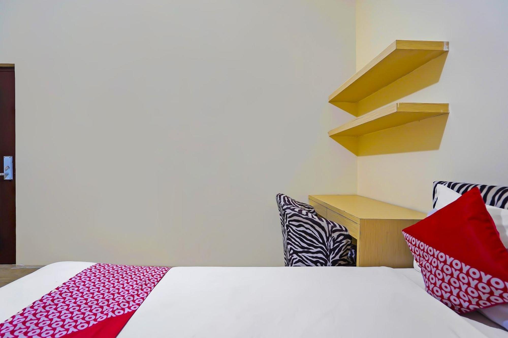 Oyo Life 511 Grace Residence Surabaia Exterior foto
