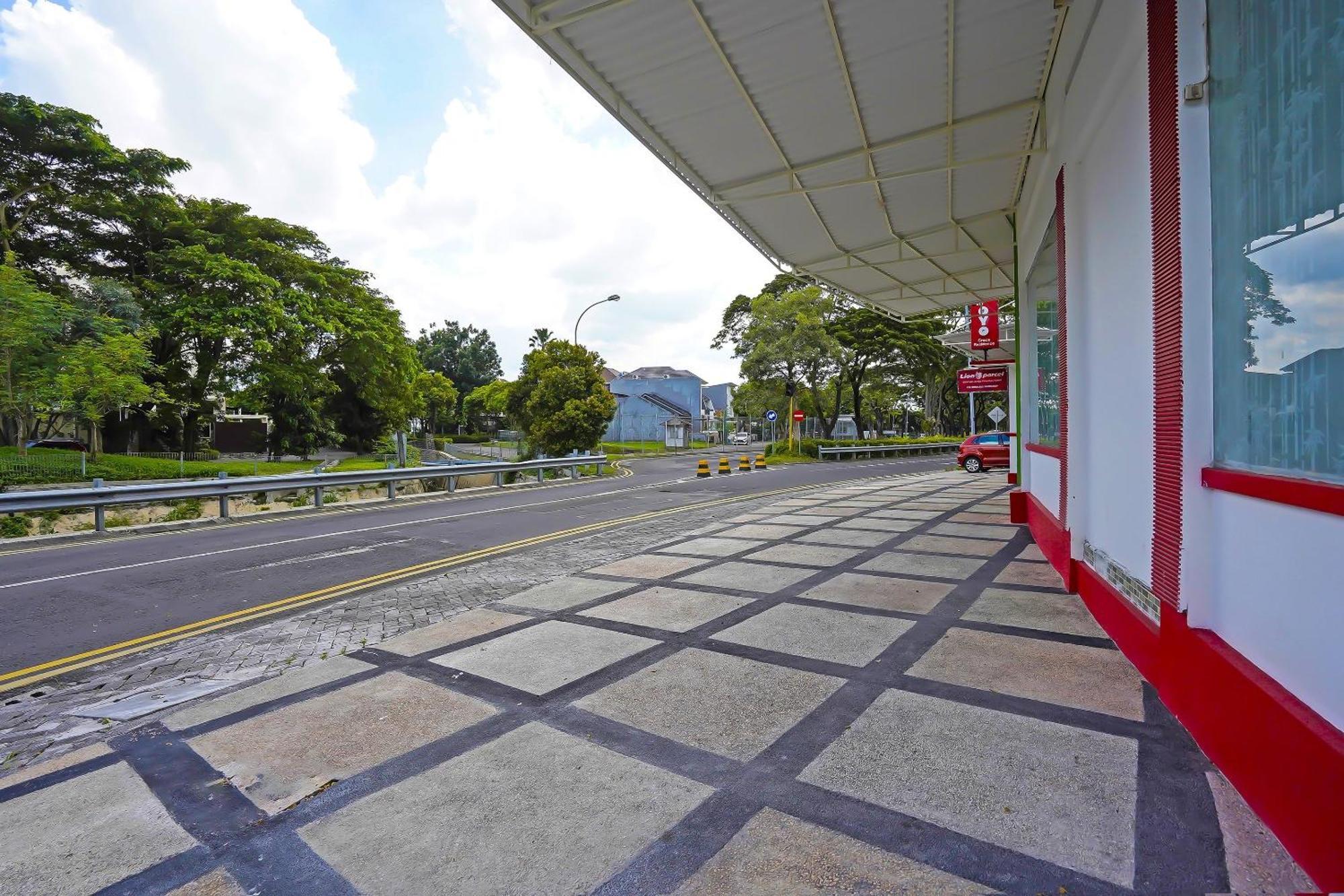 Oyo Life 511 Grace Residence Surabaia Exterior foto