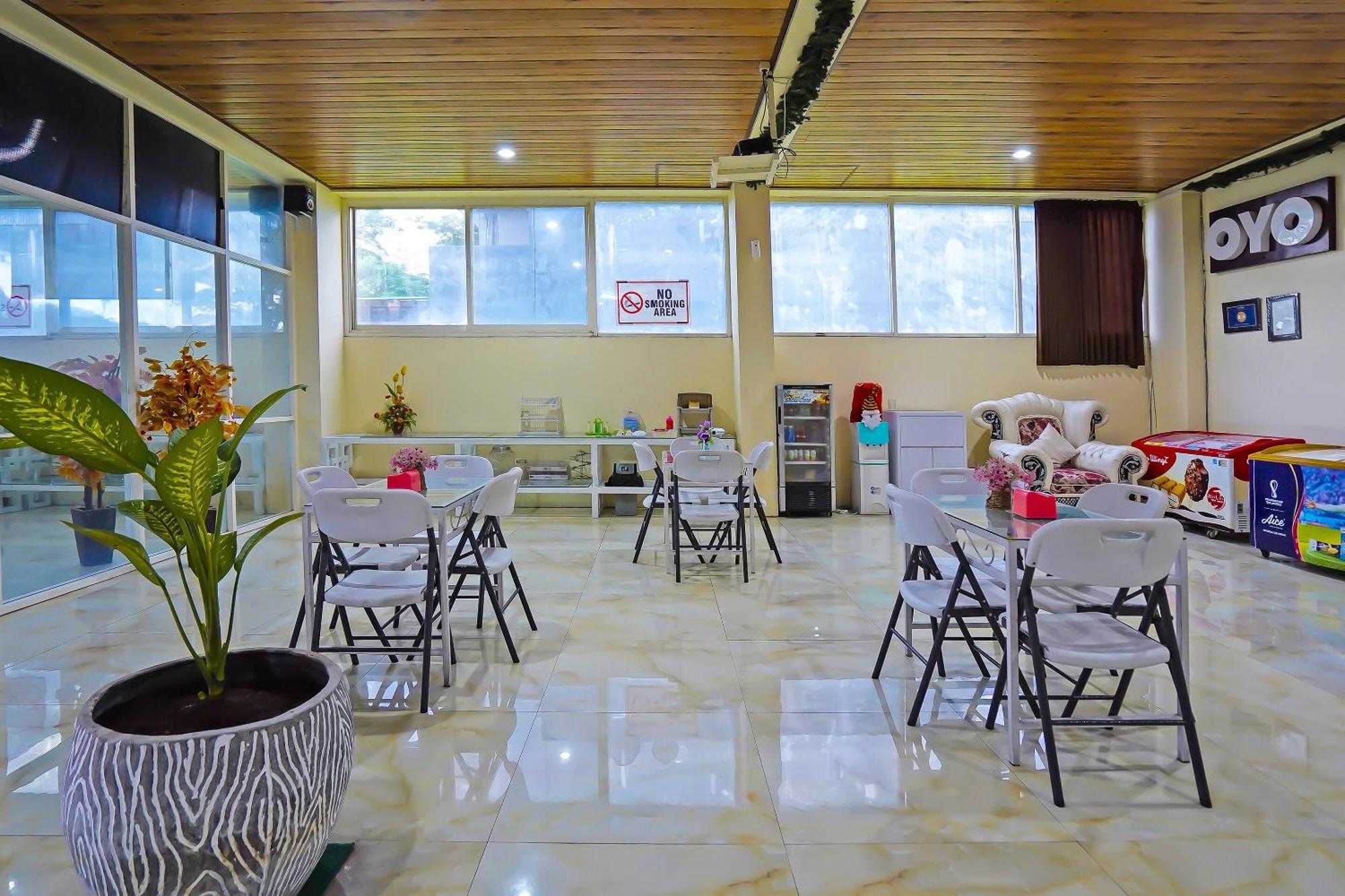 Oyo Life 511 Grace Residence Surabaia Exterior foto