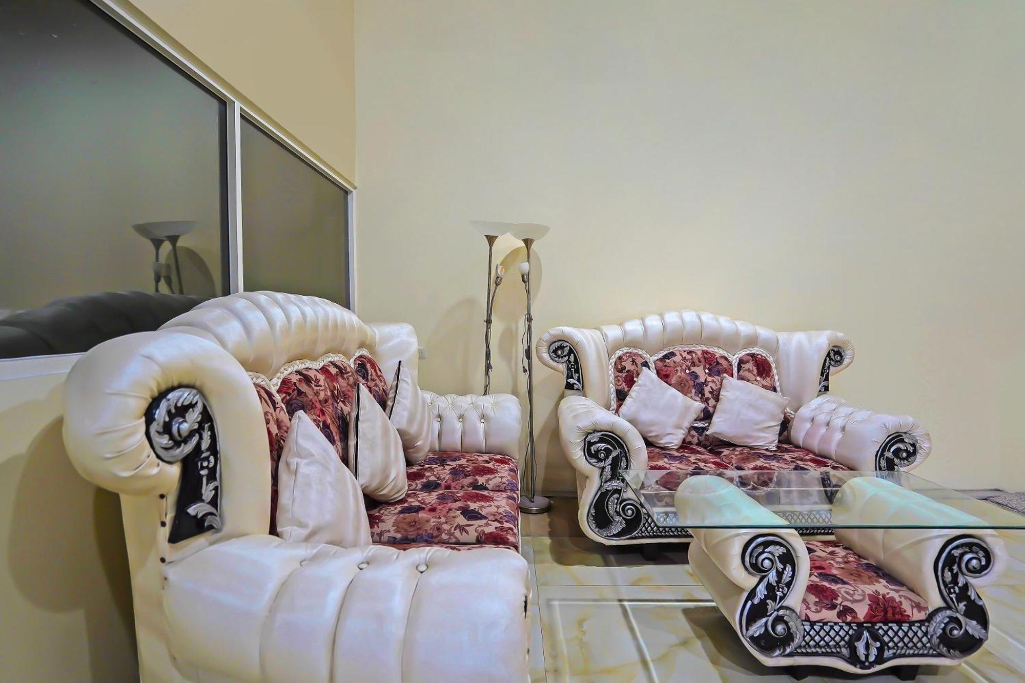 Oyo Life 511 Grace Residence Surabaia Exterior foto